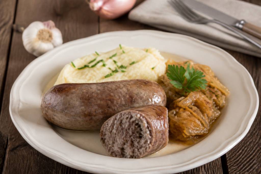 Accompagnement des andouillettes de Troyes : idées de garnitures savoureuses
