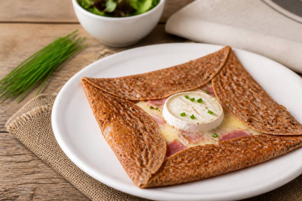 Galette chèvre jambon : recette bretonne facile et savoureuse